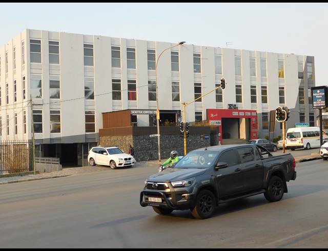 157M² OFFICE TO LET IN CRAIGHALL